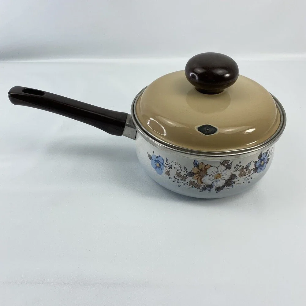 Saucepan 1.5 Quart With Lid Crowning Fashion Spring Bouquet Pattern Vintage Flaw